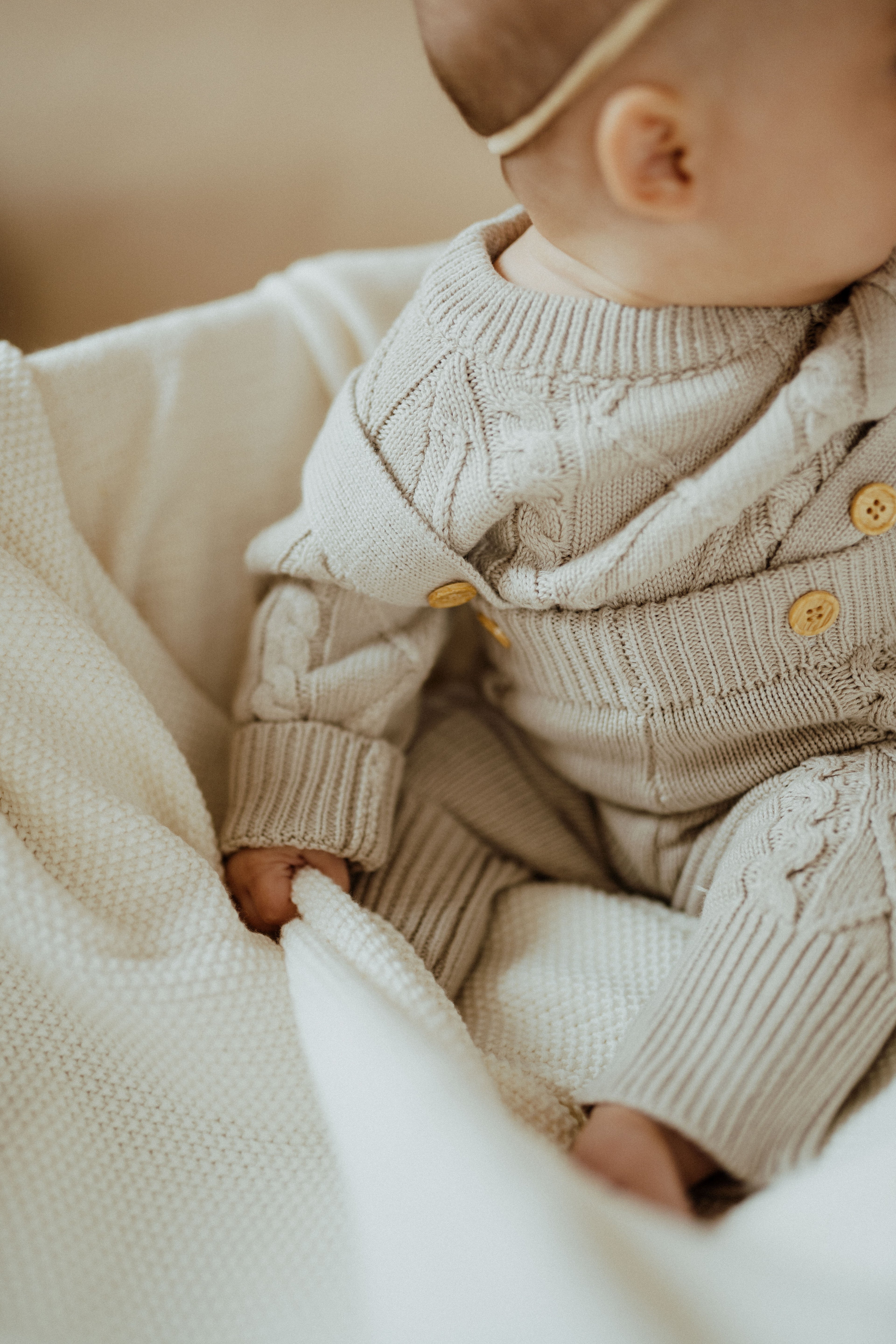 Cable Knit Sweater - Grey