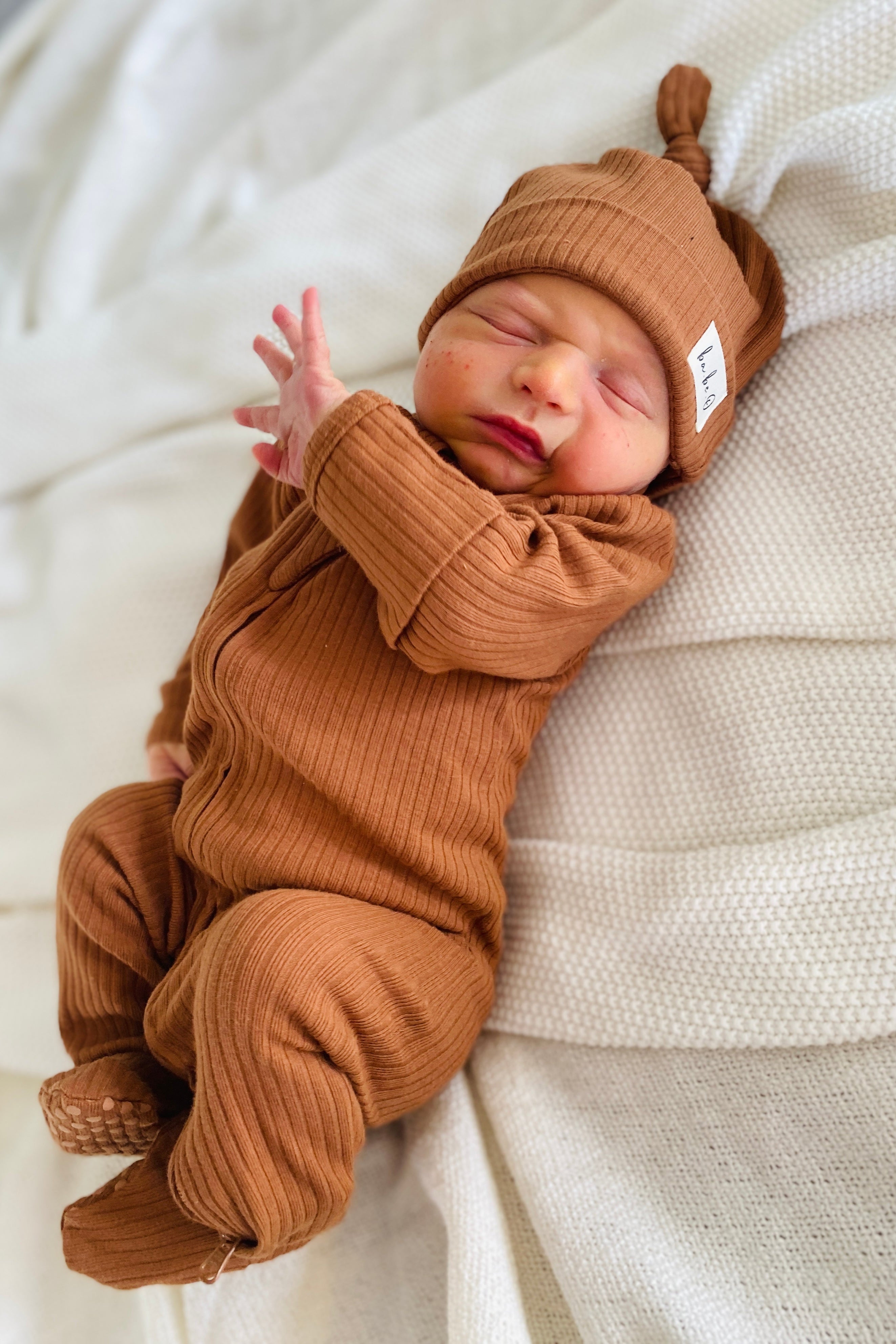 Rust organic cotton baby sleeper NB, 0-3M, 3-6M, 6-12M Canada;Rust newborn romper 0-3M  3-6M, 6-12M Canadian boutique;Rust infant sleeper 0-3M organic cotton Canada