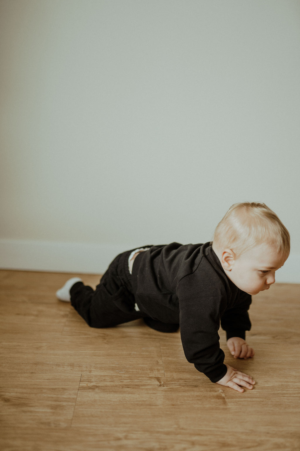 Organic Cotton Baby & Toddler Sweatsuit, Black | ba.be.O Canada