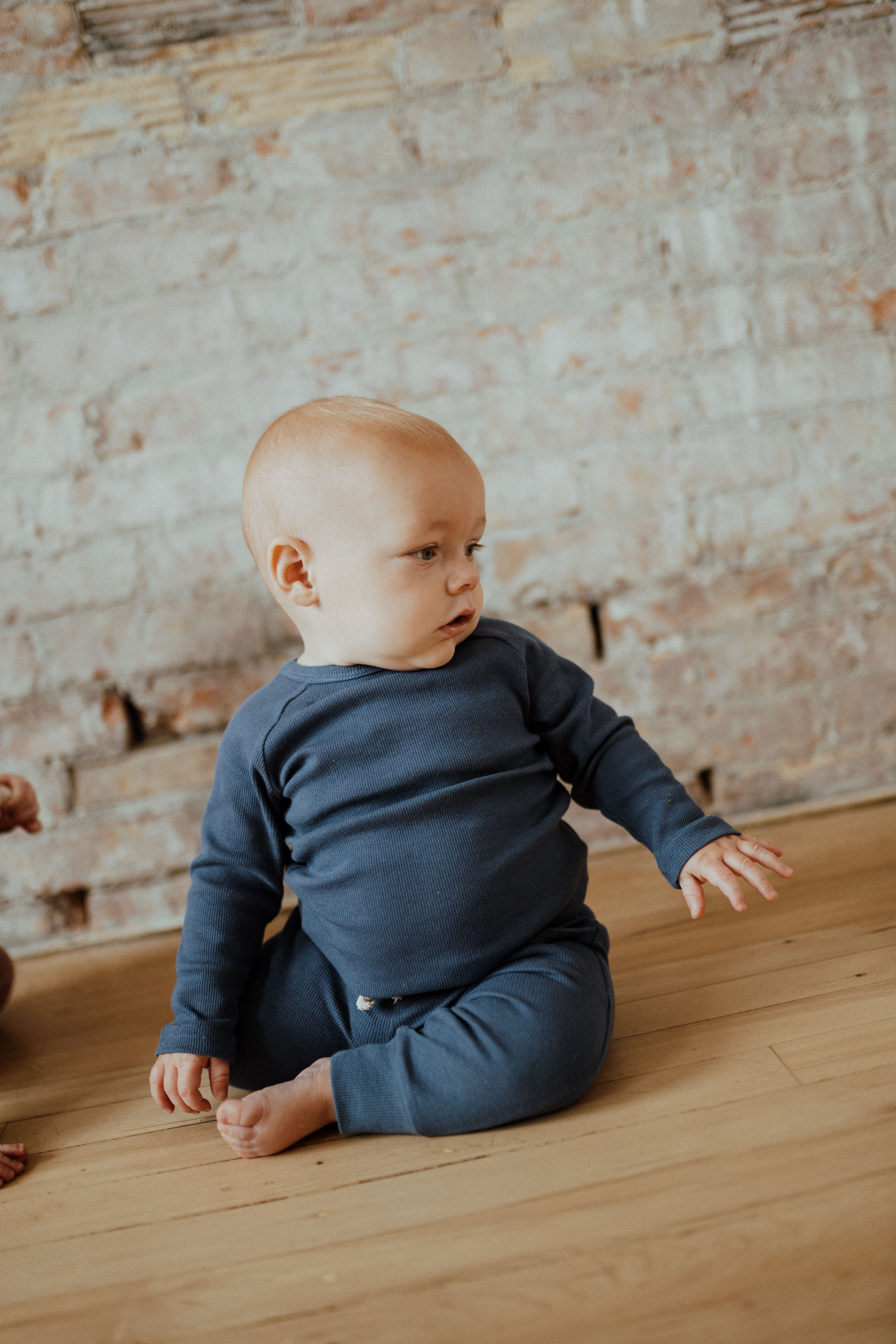 Dark Blue ribbed jogger baby set organic cotton; Dark Blue toddler jogger outfit ba.be.O; Dark Blue ribbed jogger clothing set Canada