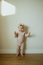 Organic Cotton Two-Piece Baby Outfit, Blush | ba.be.O Canada