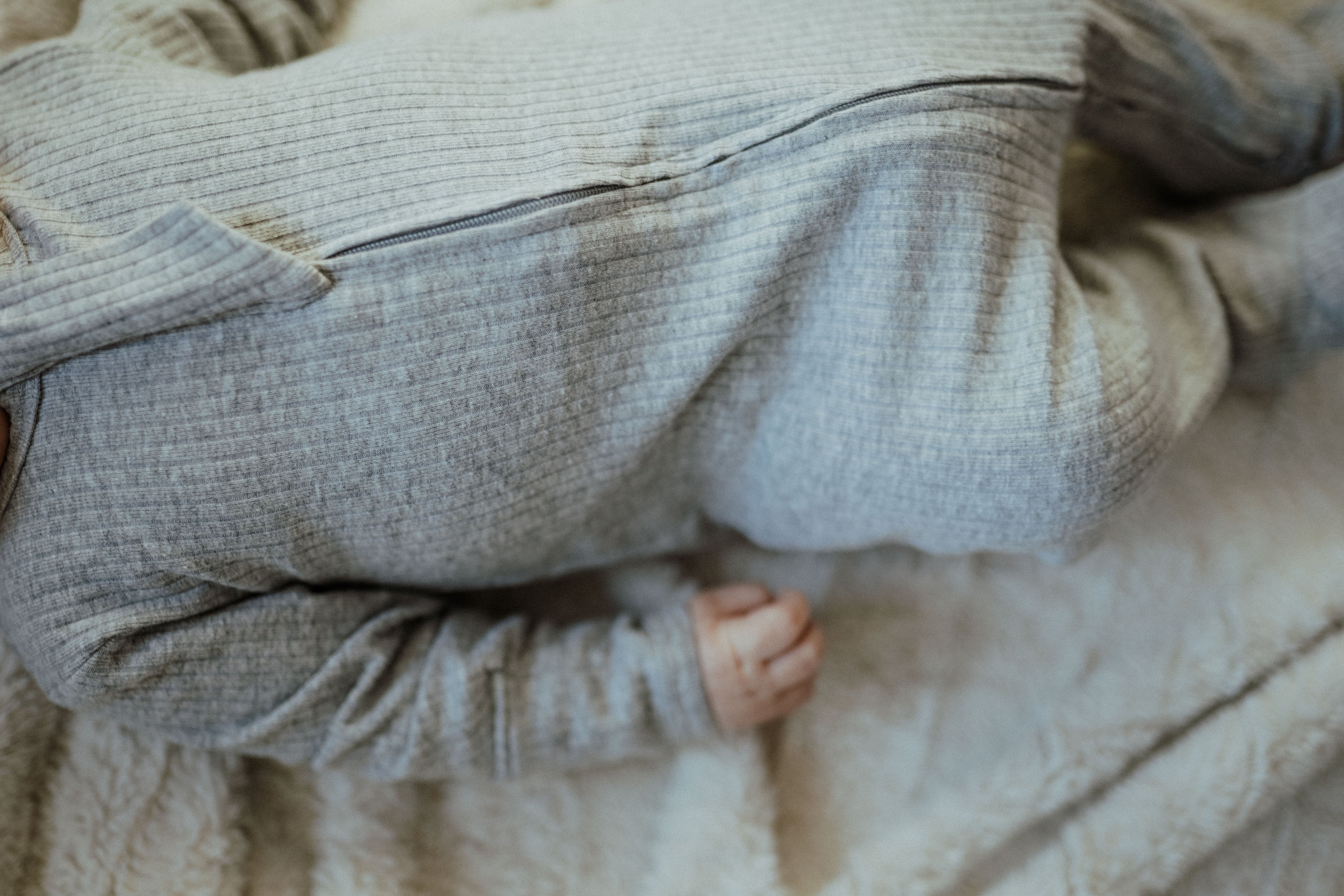 Organic Cotton Baby Sleeper, Heathered Grey| ba.be.O